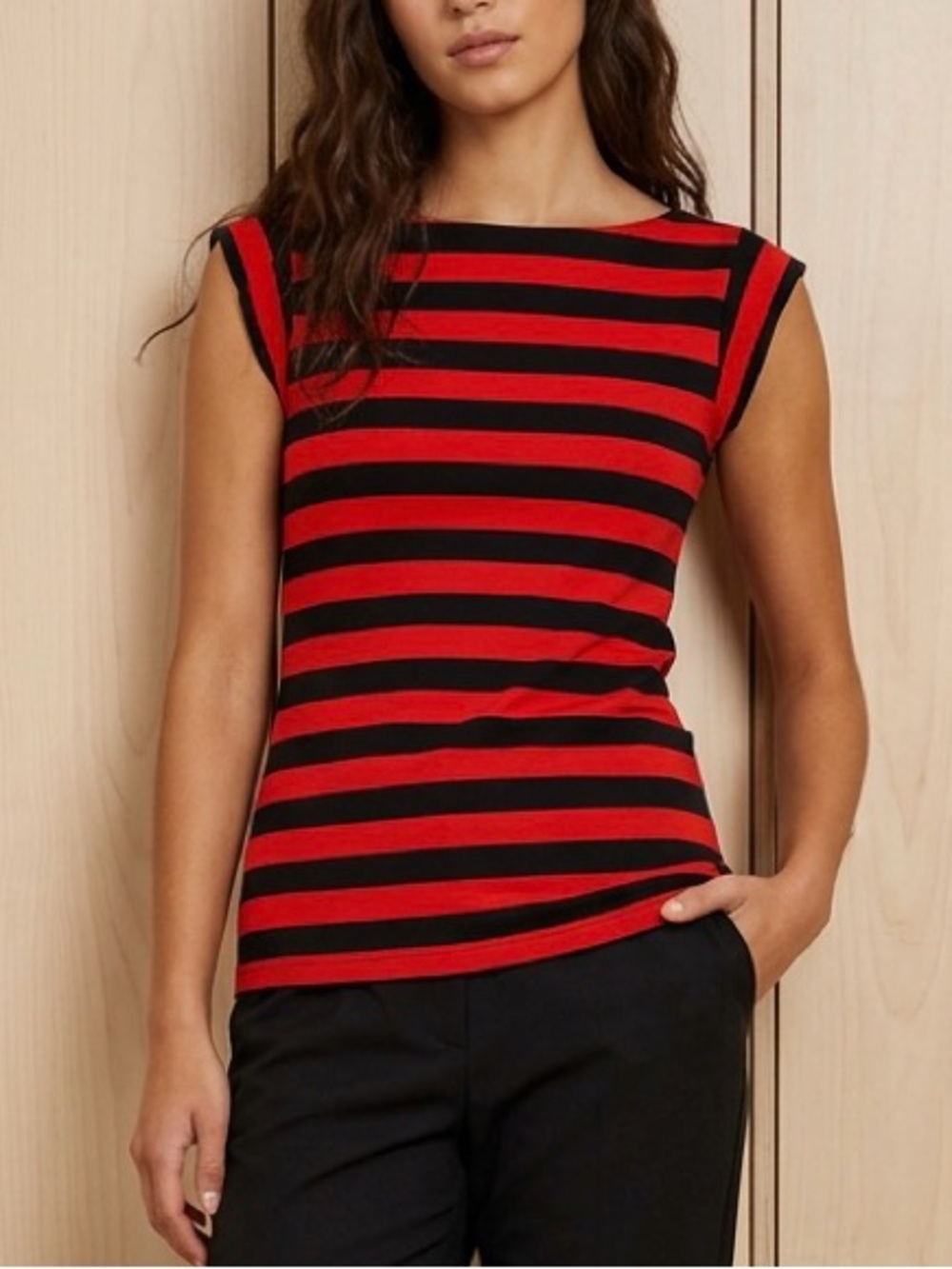 French Connection - Red and Navy Effortless Classic Chic Striped Scoop Neck Tee